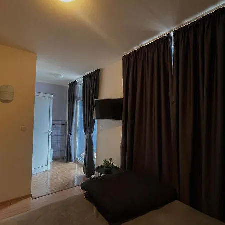 Bella - Complex Rainbow Apartman Napospart