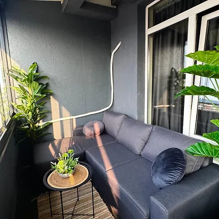 Bella - Complex Rainbow Apartment *